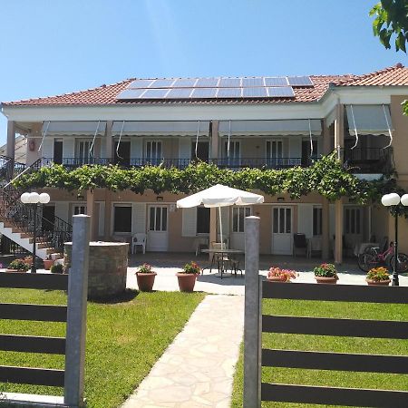 Velika Beach Rooms 外观 照片